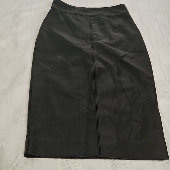 Babaton Black Midi Pencil Skirt with Slit - Picture 9 of 16